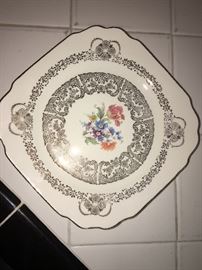 beautiful Queen Anne cake serving set