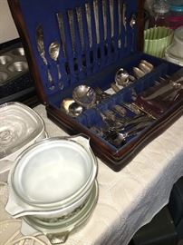 silver plate flatware set