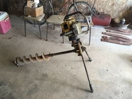 McCulloch Post Hole Auger. POWERFUL and works great! 