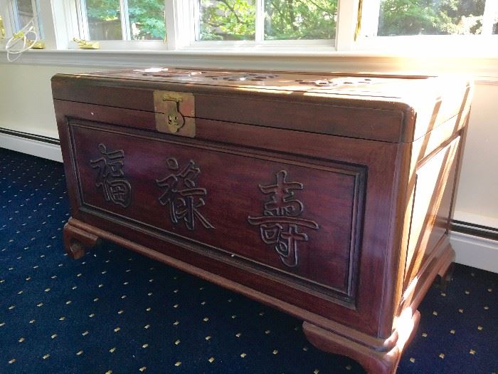 Big Trunk with Chinese symbols