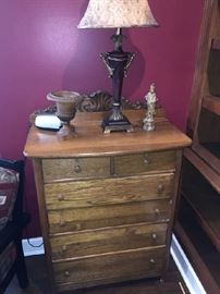 oak chest of drawers and many decorative lamps (most not photographed)