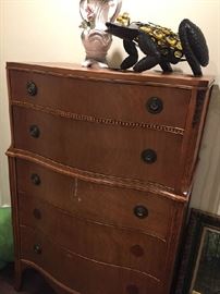 chest on chest that matches the vintage Maple bedroom set