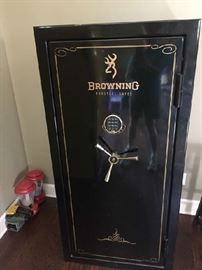 almost new large Browning gun safe