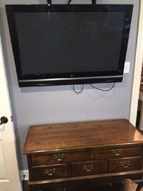 42" LG TV