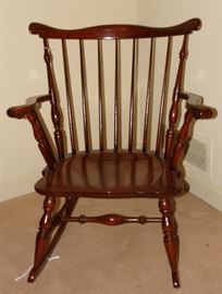 Wood rocking chair 