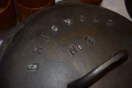 Griswold #9 Dutch oven pot