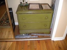 Small dresser Vargas girls