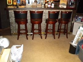 4 bar stools