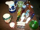 VINTAGE GLASSWARE. VASOLINE ITEMS,FENTON SHOES, ROYAL DOULTON TOBY MUGS.