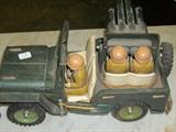 MILITARY JEEP WITH AA GUNS AND MEN. MADE IN JAPAN.