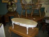 SEVERAL COFFEE TABLES. OAK ROUND TABLE 4 CHAIRS.