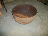 LARGE CAST IRON CAULDRON