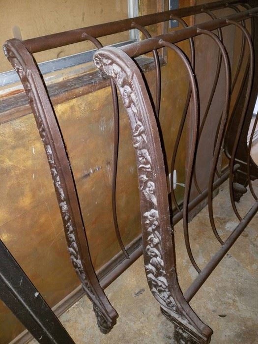 Stunning ANTIQUE CAST IRON sleigh bed  (LOVE, LOVE, LOVE, this !!!!)