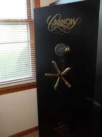 Cannon gun safe with electronic combo