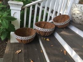 Hanging planters- 6 pic.