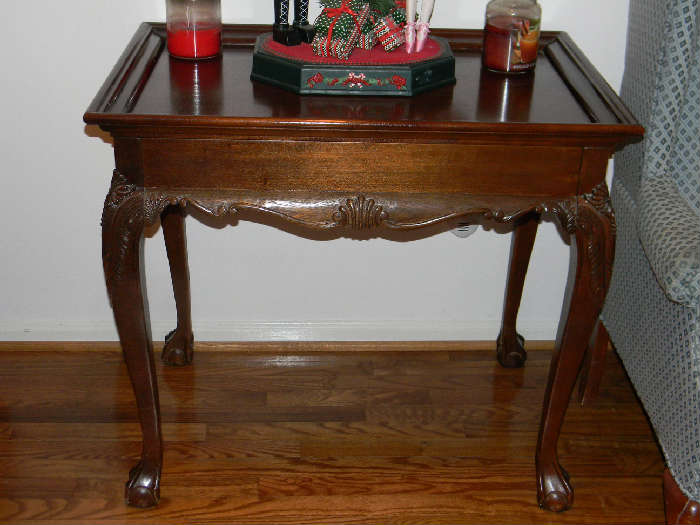 tea table - Stoneleigh by Stanley Furniture