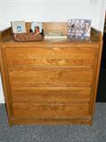 4-drawer bureau