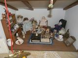 one room scene in miniatures / also some doll house accessories
