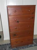 chest of drawers in nice condition