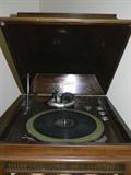 Silvertone Tru-phonic Phonograph
