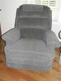 Laz-y Boy recliner - like new