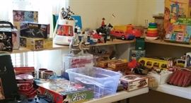 Exciting finds include some Matt Mason items: 2 Major Matt Mason figures, the Uni-tread, space sled, and star seeker.
