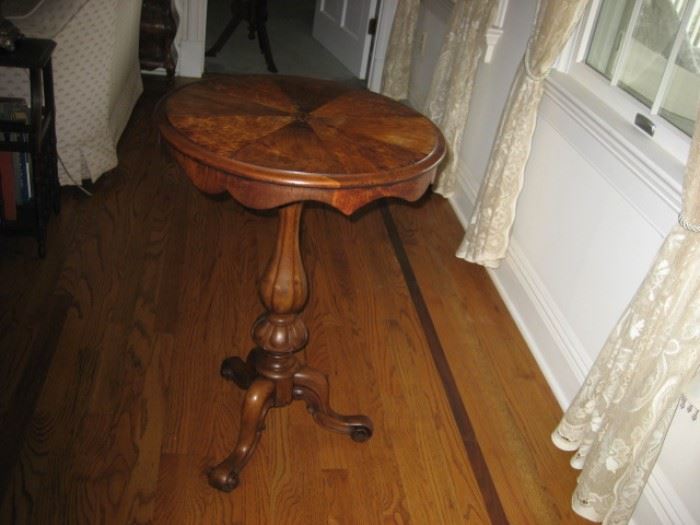 Inlaid Pedestal Table/Candlestand