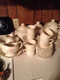 Service for 12 Pflatzgraph Tea Rose, Canister set