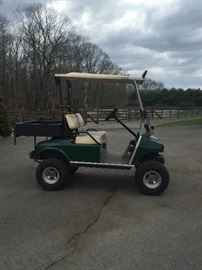 GOLF CART