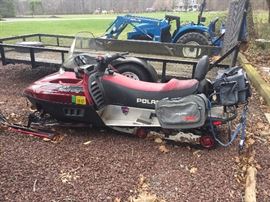 POLARIS SNOWMOBILE