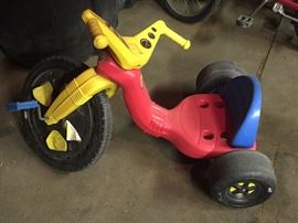 TRICYCLE