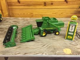JOHN DEER COLLECTIBLES
