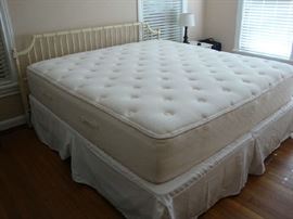 King Size Bed with Very nice Mattress
