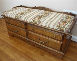 Beautiful Lane Cedar Chest / Bench