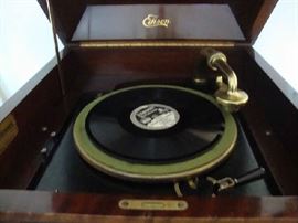 1903 Model C Edison Disc Phonograph. WORKING Victrola  Very nice Machine with Records, Instruction Book, Record List Book, Key And Record Cleaner
