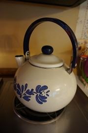 tea kettle