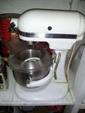Kitchenaid Mixer with all the attachments.