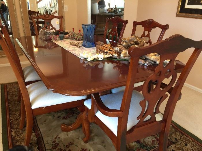 Cherry Dining Set & Six Chairs (Two Captains Chairs)