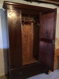 Stunning Antique Dark Oak Wardrobe Cabinet