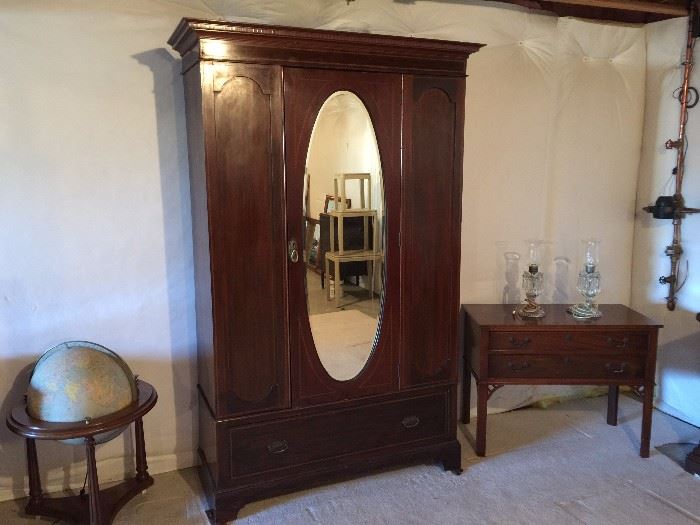 Stunning Antique Dark Oak Wardrobe Cabinet