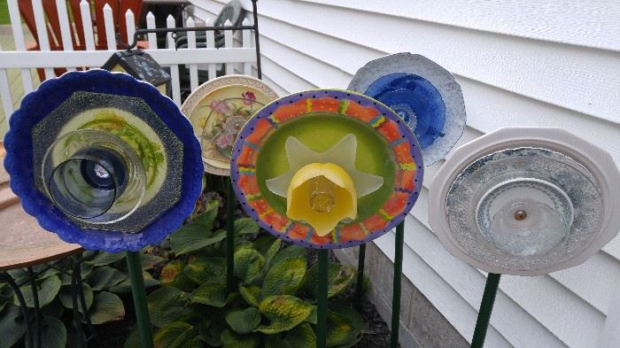 Art Glass Garden Flowers.