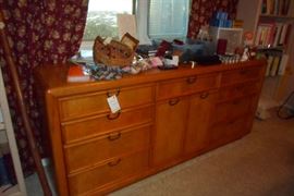 oak dresser