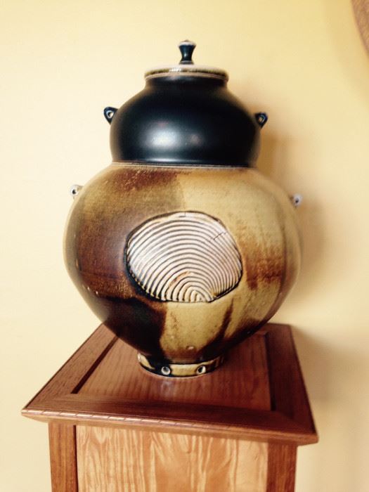 Large Asian inspired Urn by Jason Bonhert of VA. 16"x12" Valued at $600. Begin bids at $300.