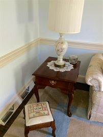 Broyhill end table