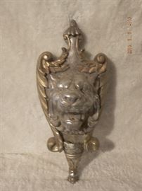 lion head wall decor 20 in x 9 in. $ 45.00