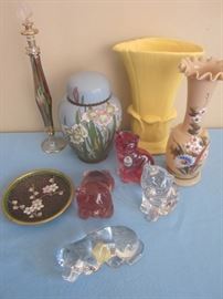 FENTON ANIMALS, CLOISONNE, BRISTOL GLASS & POTTERY VASE