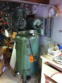 CHAMPION AIR COMPRESSOR