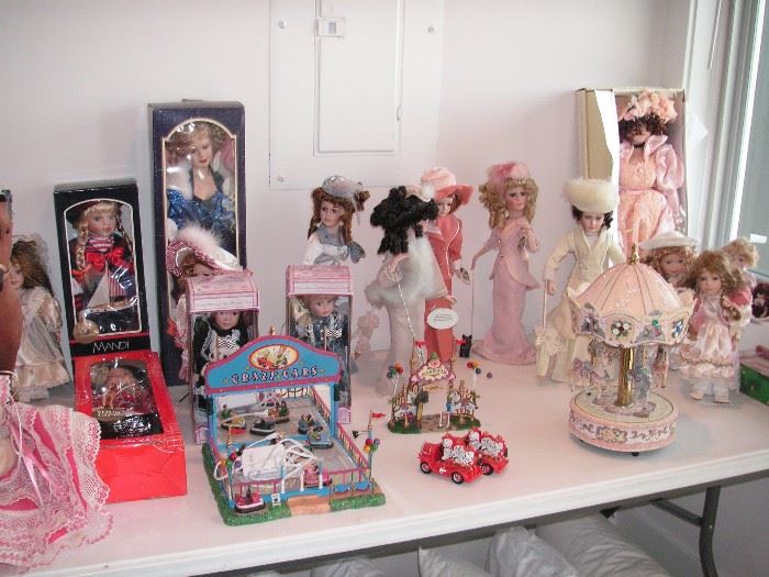 Collectible Memories dolls + others