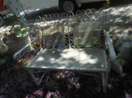 Garden love seat/also heavy metal