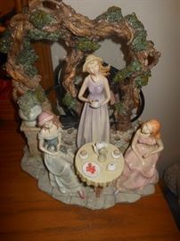 Decorative table top fountain